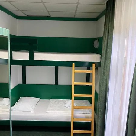 Motel Prenociste Oaza 2*